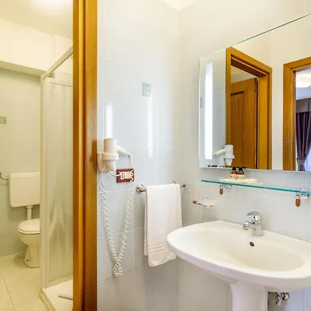 Charming Rina Sea M2-central Air-con Wifi Sleeps 2 Persons *